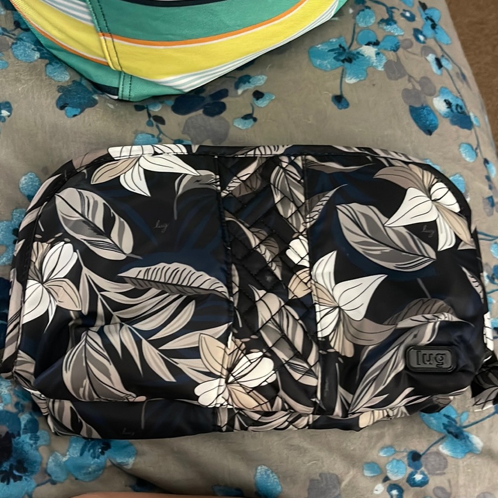 Lug Flash NWOT
